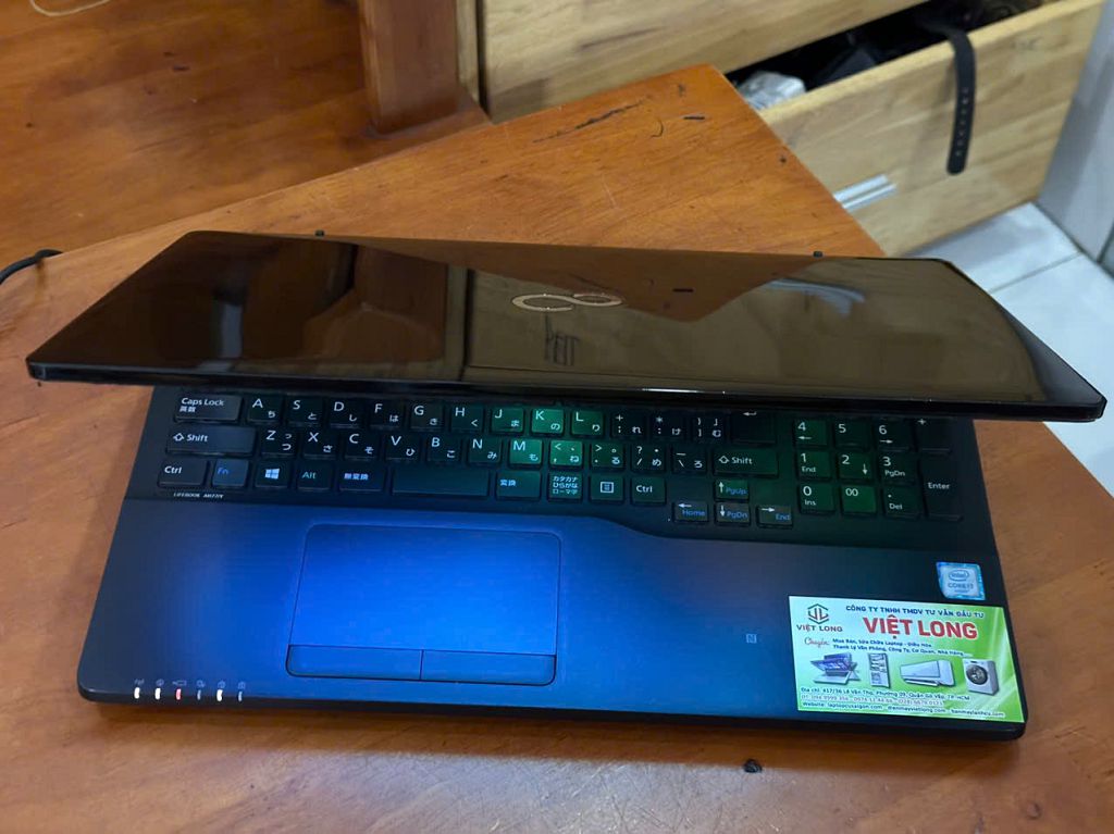 laptop-cu-Fujitsu-AH77-Core i7-Gen 6-Cảm ứng (5)