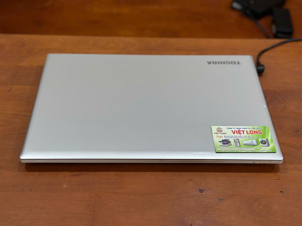 laptop-cu-toshiba-T55-Core i3-Gen 6 (1)